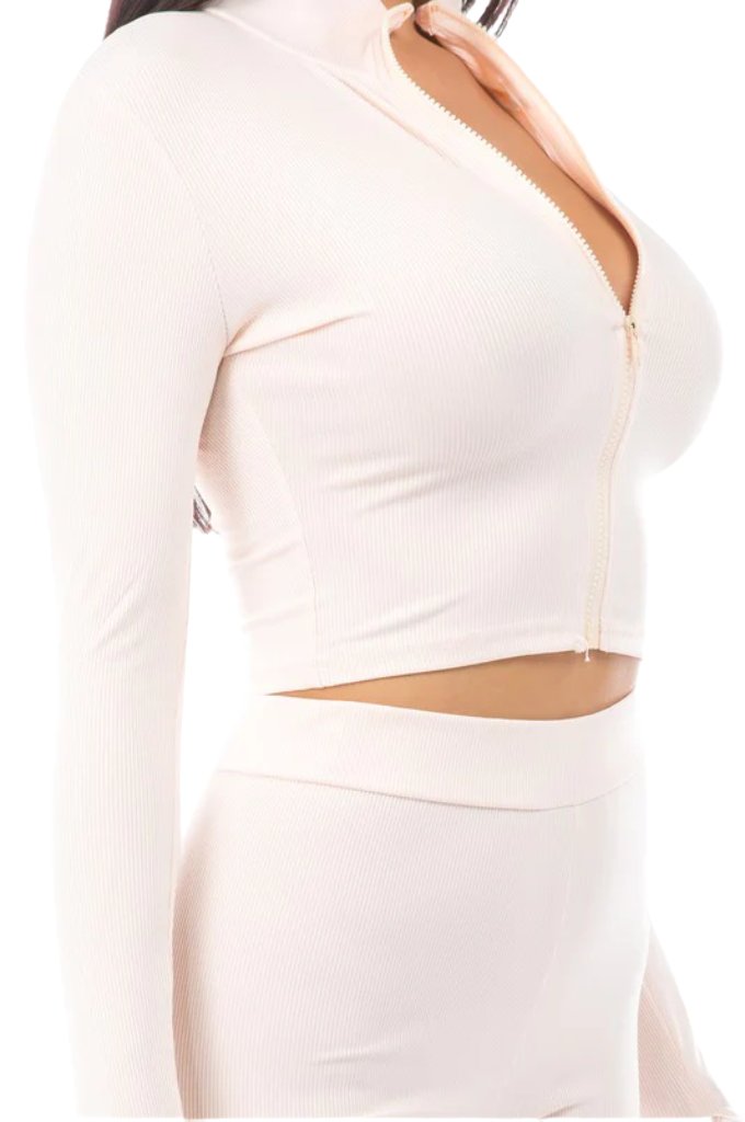 two piece set by Claude