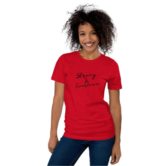 Amauriyellkay 's  Women's Strong & Fearless t-shirt
