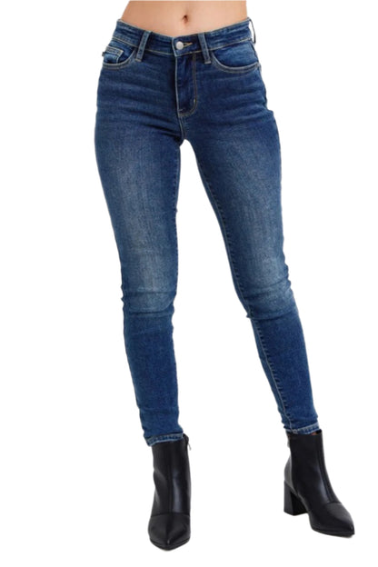 Judy Blue full size mid-rise waist skinny jeans with pockets